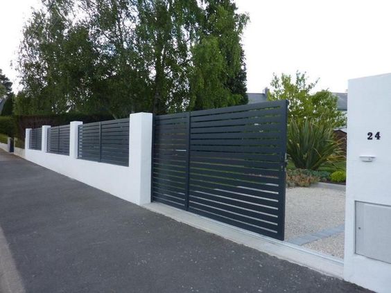Quelle clôture choisir pour une zone venteuse ?