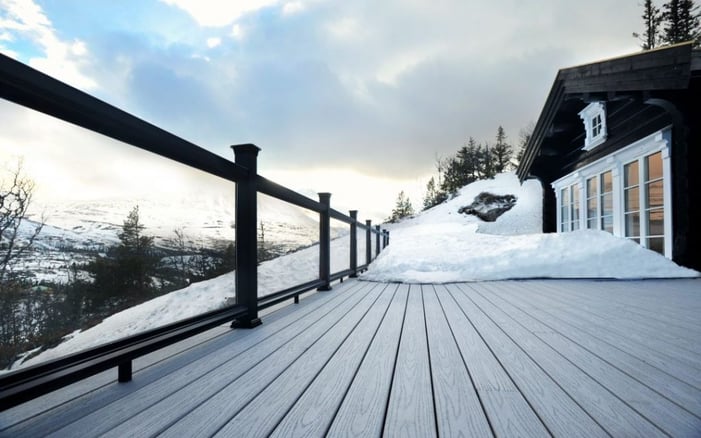 traiter une terrasse en bois composite : astuces