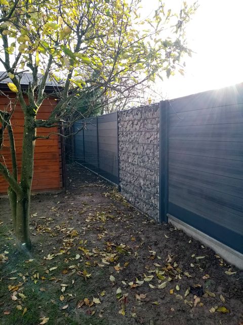 clôture composite et alu avec clôture gabion