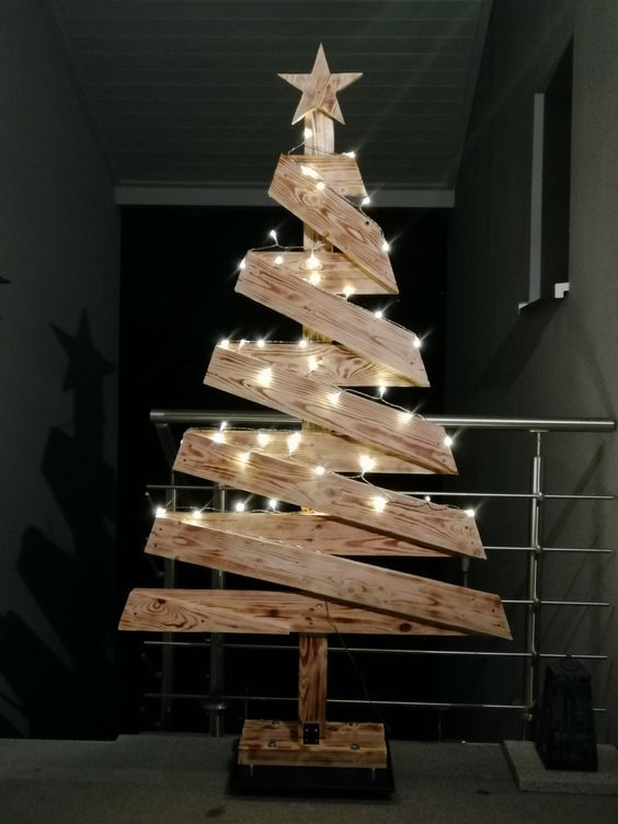 decoration de Noel exterieur a faire soi meme en caisse en bois de