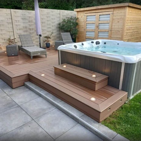 Jacuzzi extérieur
