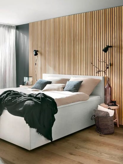 tête de lit en bardage bois intérieur vertical