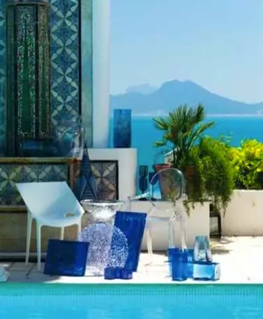 terrasse tons bleus inspirée de tunis