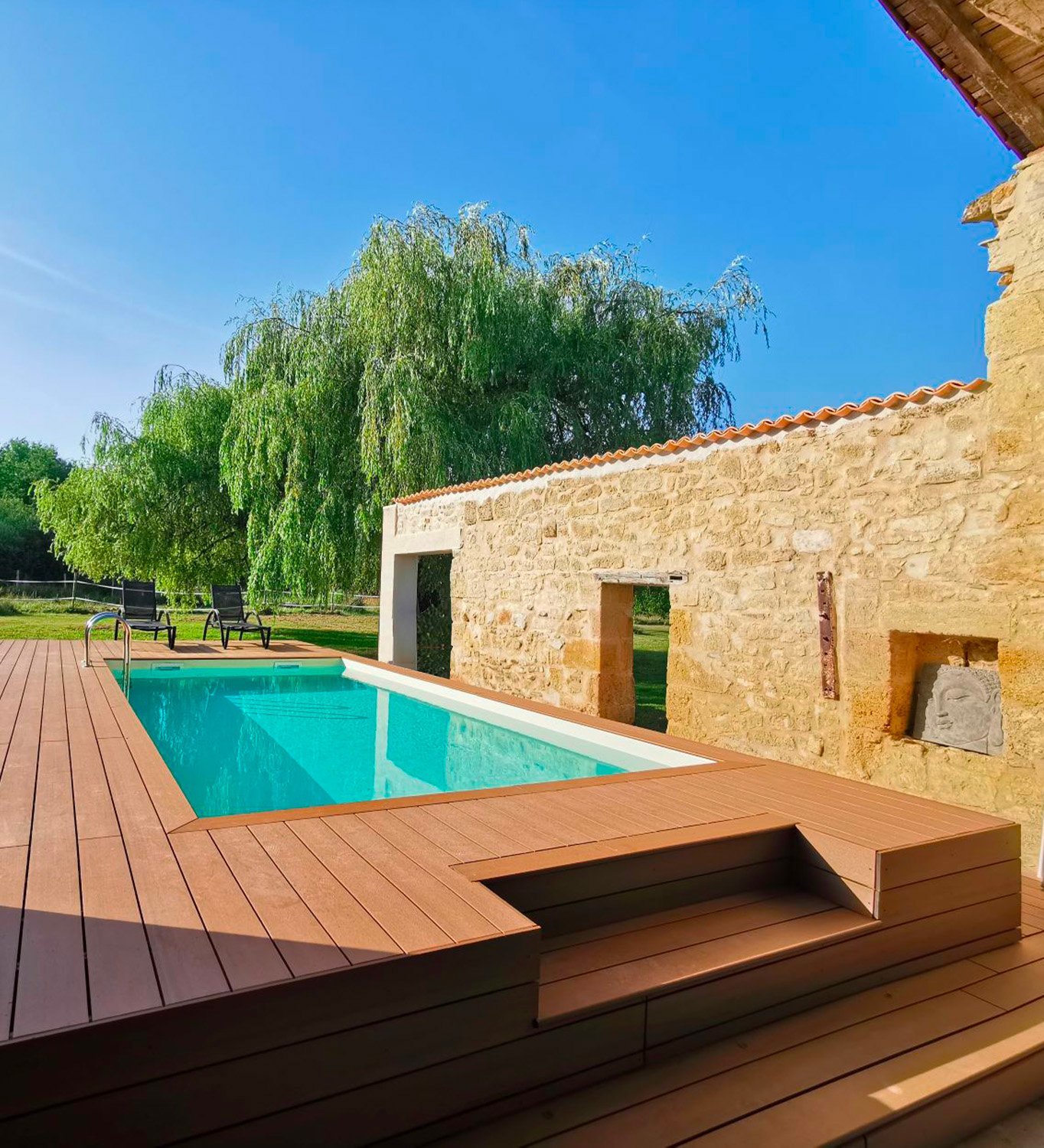 terrasse composite pour piscine hors sol