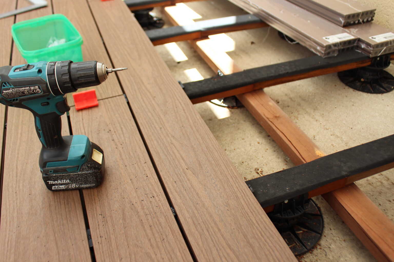 Comment poser sa terrasse composite sur une dalle en béton — free download